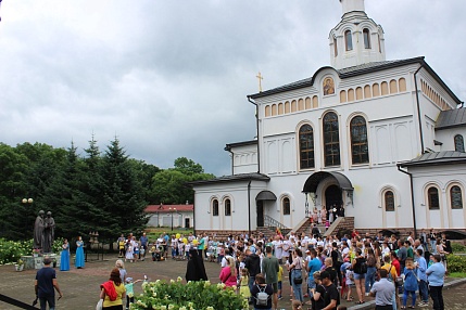 Парад семей состоялся в праздник Петра и Февронии Муромских