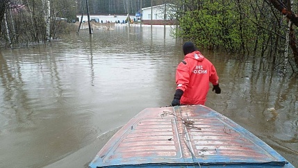 В храма и монастырях Омской области открыт сбор для пострадавших от последствий паводка на Севере Омской области