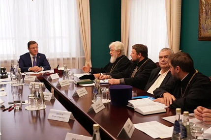Губернатор Дмитрий Азаров поддержал предложение Самарского регионального отделения ВРНС о создании Совета по укреплению духовно-нравственных ценностей в регионе