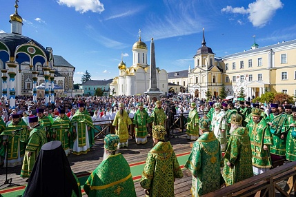 В праздник Святой Троицы Предстоятель Русской Церкви совершил Литургию в Троице-Сергиевой лавре