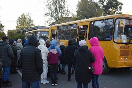 Священник благословил мобилизованных жителей Пинежского района