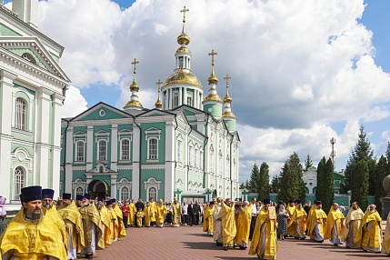 В Тамбовской митрополии торжественно отметили 110-летие со дня прославления святителя Питирима и день памяти Собора Тамбовских святых