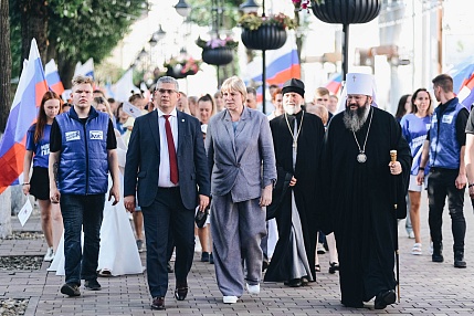 Митрополит Смоленский и Дорогобужский Исидор принял участие во Всероссийском Параде Семьи