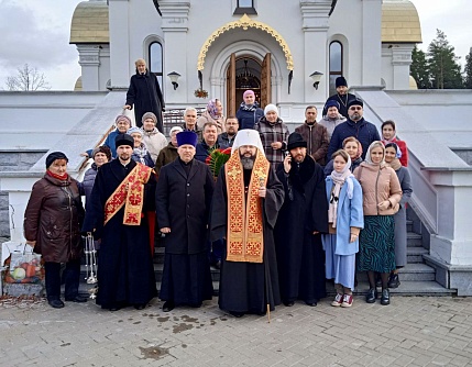 В День памяти жертв политических репрессий в мемориальном комплексе «Катынь» совершена панихида