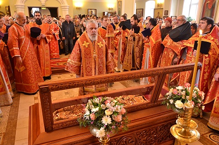 Принесение и прославление святых мощей священномученика иерея Петра (Вяткина)