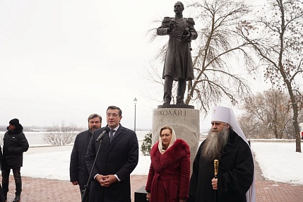 Имперский день в Нижнем Новгороде. Открыт памятник Николаю I и состоялась благотворительная акция «Белый цветок»