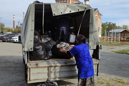 В Курганской епархии собрали более тонны продуктов и 22 мешка одежды для мобилизованных