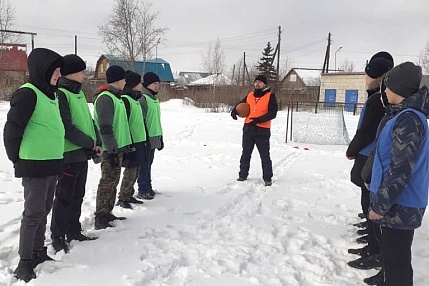 Молодежный турнир на призы ВРНС по русской народной игре в мяч прошел в Кургане