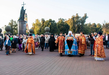 В Тамбове встретили ковчег с мощами великомученика Георгия Победоносца 