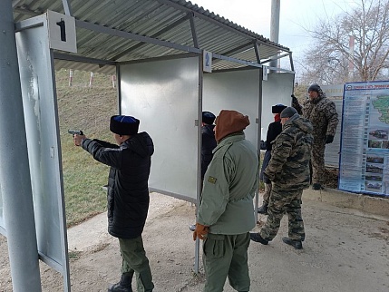 Команда Архиерейского казачьего конвоя приняла участие в краевых соревнованиях по пулевой стрельбе