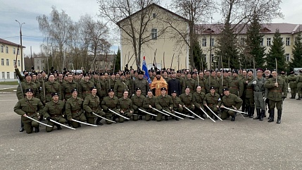 Ответственный секретарь Синодального комитета по взаимодействию с казачеством поздравил с Пасхой казаков — участников Парада Победы