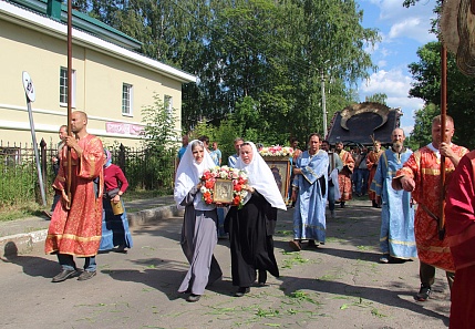 Крестный ход в Тутаеве