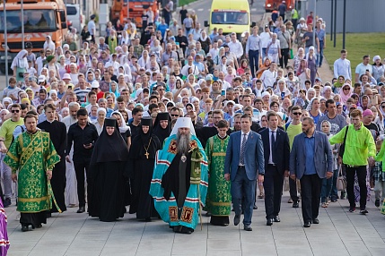 В Александро-Невском кафедральном соборе Нижнего Новгорода торжественно встретили ковчег с честными мощами преподобного Сергия Радонежского