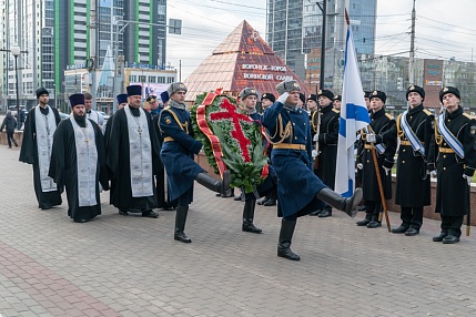 Духовенство Воронежской епархии приняло участие в церемонии перезахоронения останков советских воинов